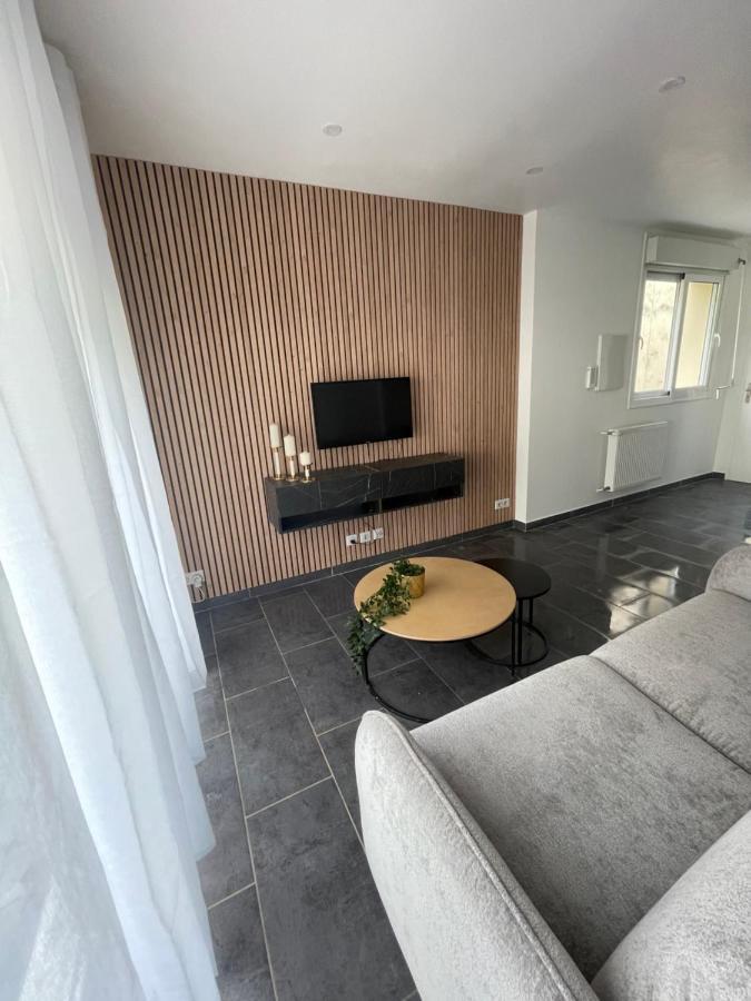 Апартаменты Studio Tout Confort, Au Pied De Toute Commodite, 2 Кретей Экстерьер фото